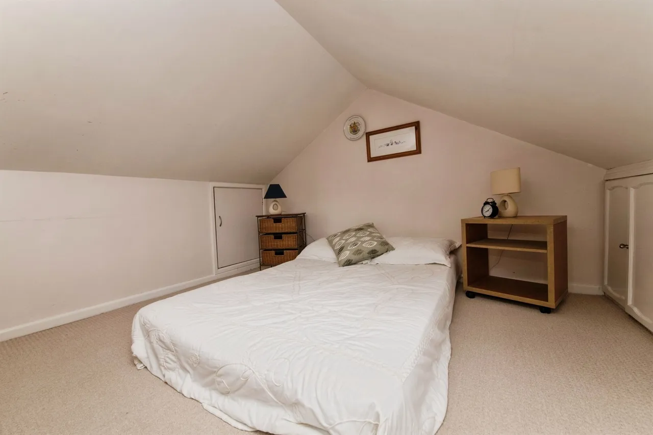 Hawkesdown Close, Axmouth, EX12, photo 14