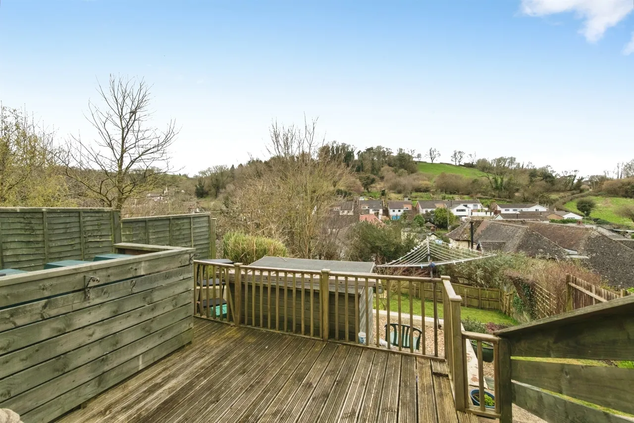 Hawkesdown Close, Axmouth, EX12, photo 16