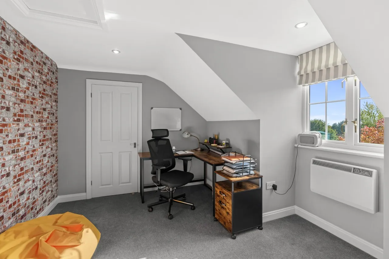 Church Road, Wickham Bishops, CM8, photo 31
