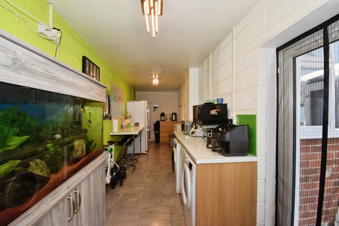 Woodgate Drive, Birstall, LE4, photo 10