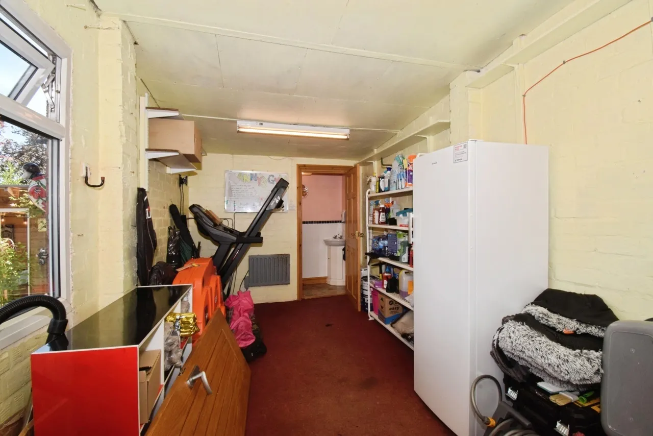 Woodgate Drive, Birstall, LE4, photo 25