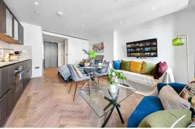 flat for sale, Segrave Walk, London, W2