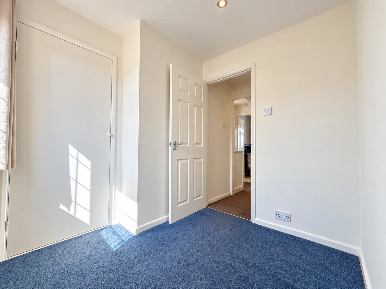 Winchester Way, Rainham, photo 9