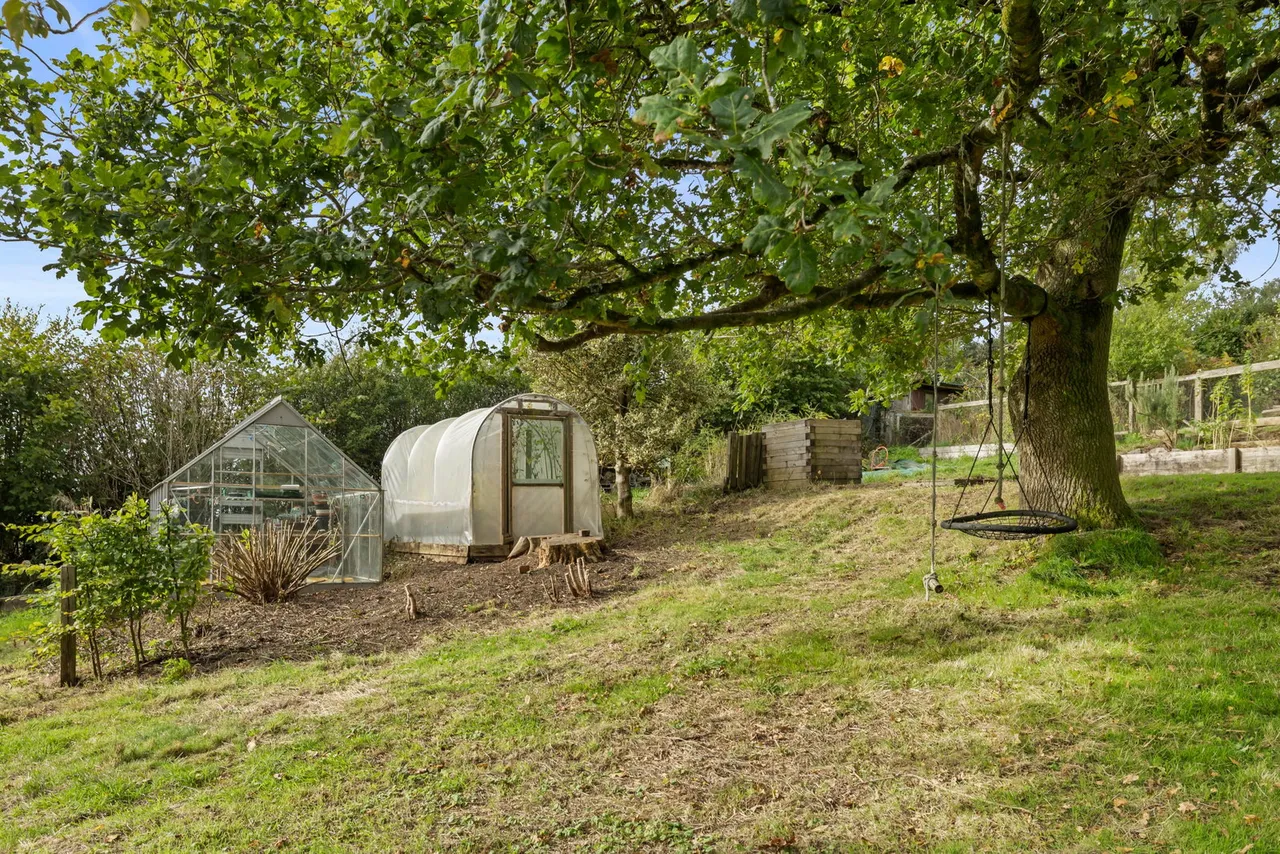Ael Y Bryn, Wernffrwd, SA4, photo 36