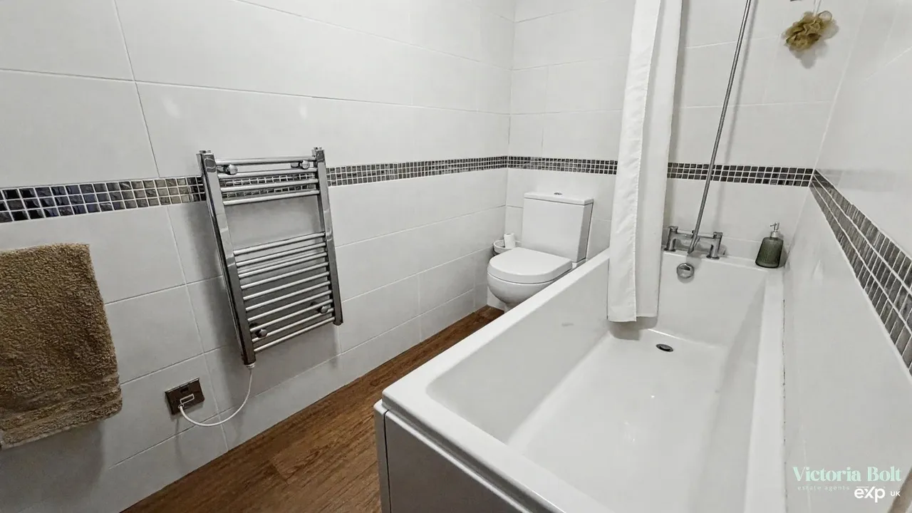 Custom House Lane, Plymouth, photo 11