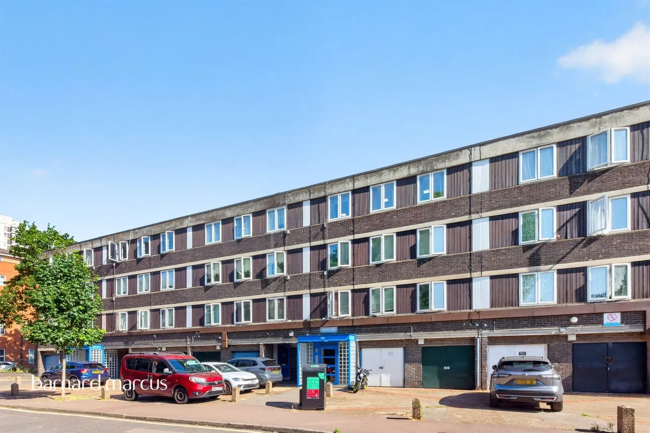 Laxley Close, London, photo 6