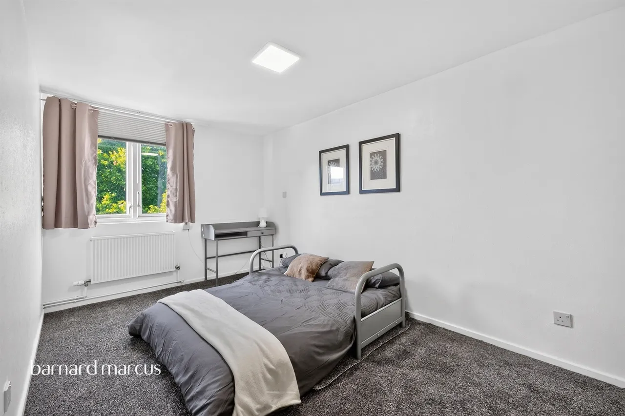 Laxley Close, London, photo 8
