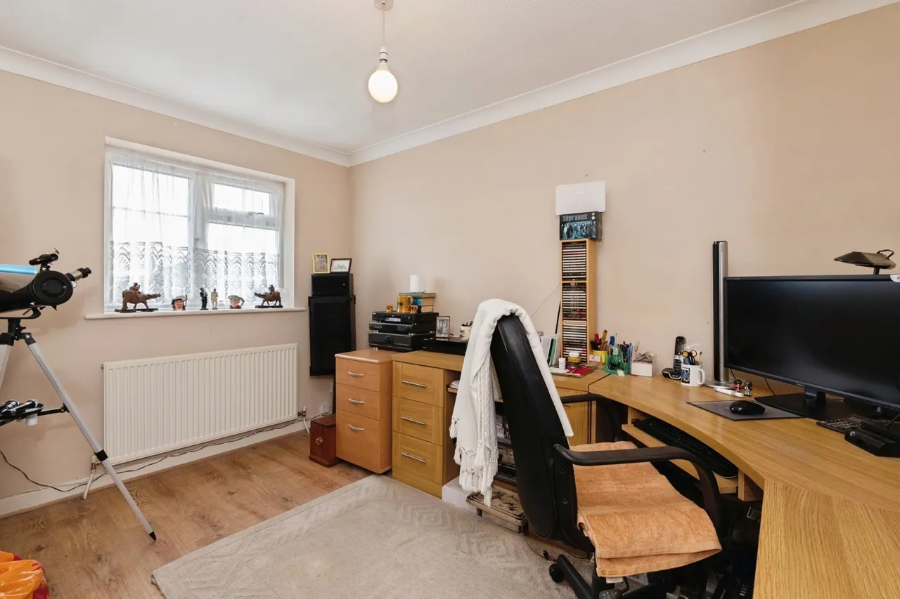 Ashingdon Road, Rochford, Essex, SS4, photo 11