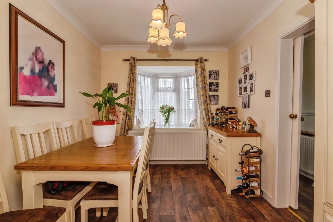 Ashingdon Road, Rochford, Essex, SS4, photo 4