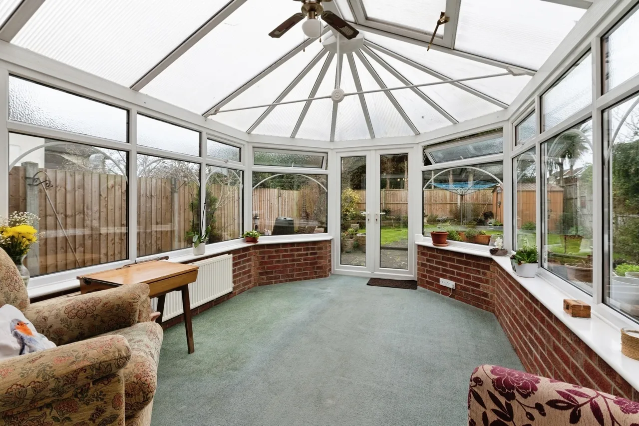 Ashingdon Road, Rochford, Essex, SS4, photo 6