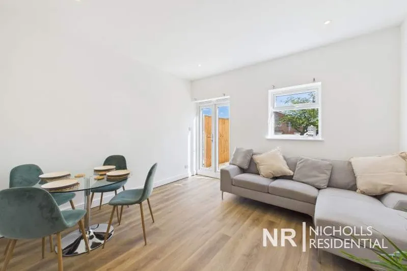 Ruxley Lane, Epsom, KT19, photo 2