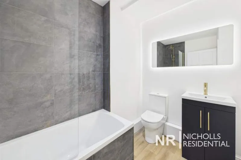 Ruxley Lane, Epsom, KT19, photo 5