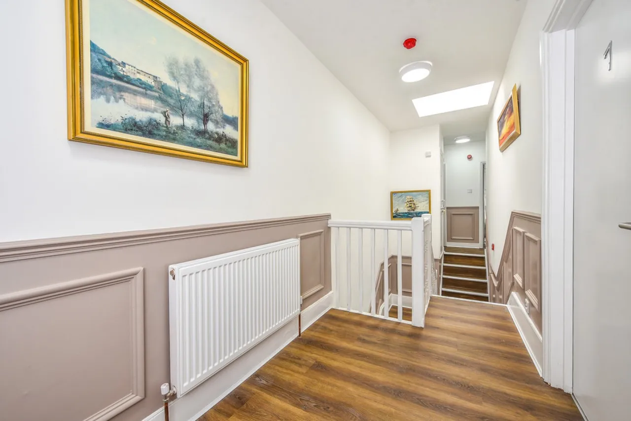 Rooms Available, photo 8