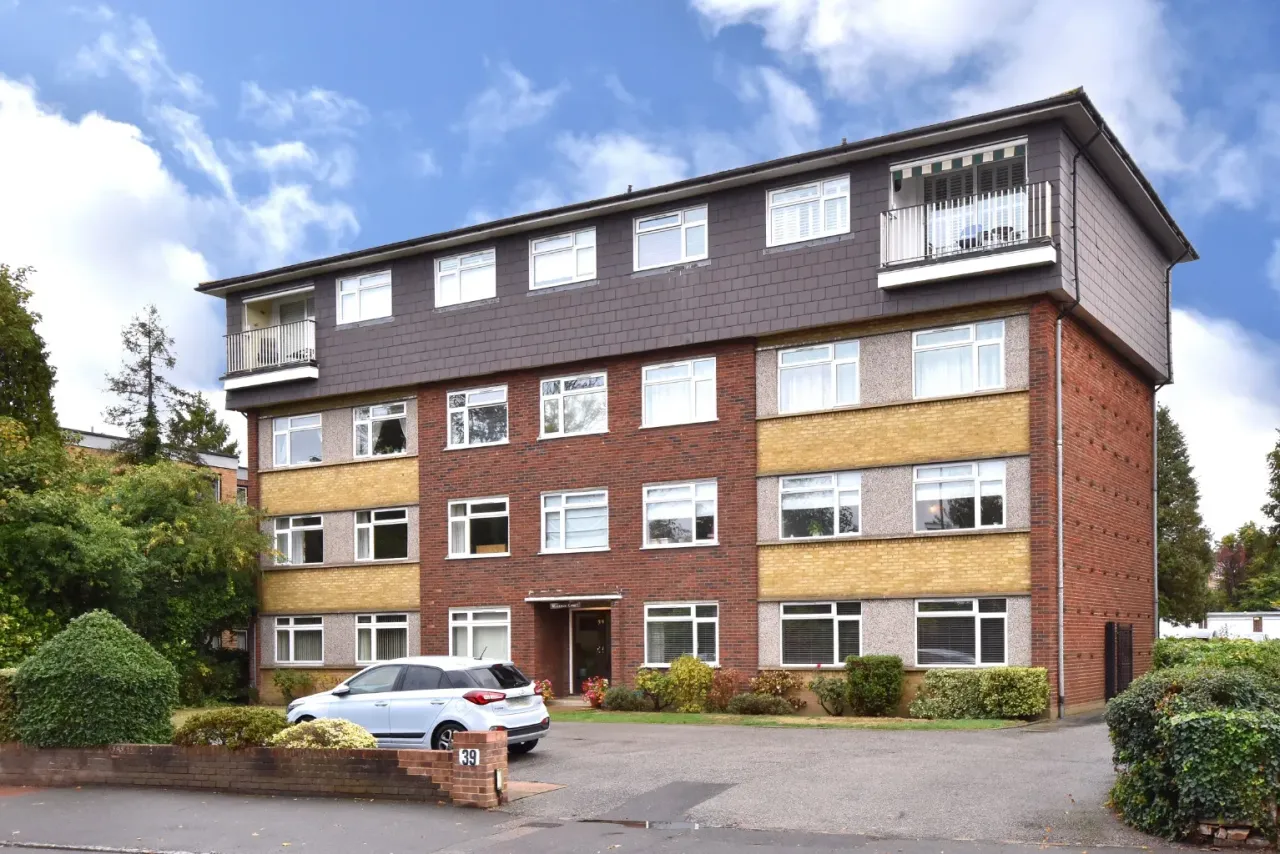 2 bed property to rent, Wickham Road, Beckenham, BR3