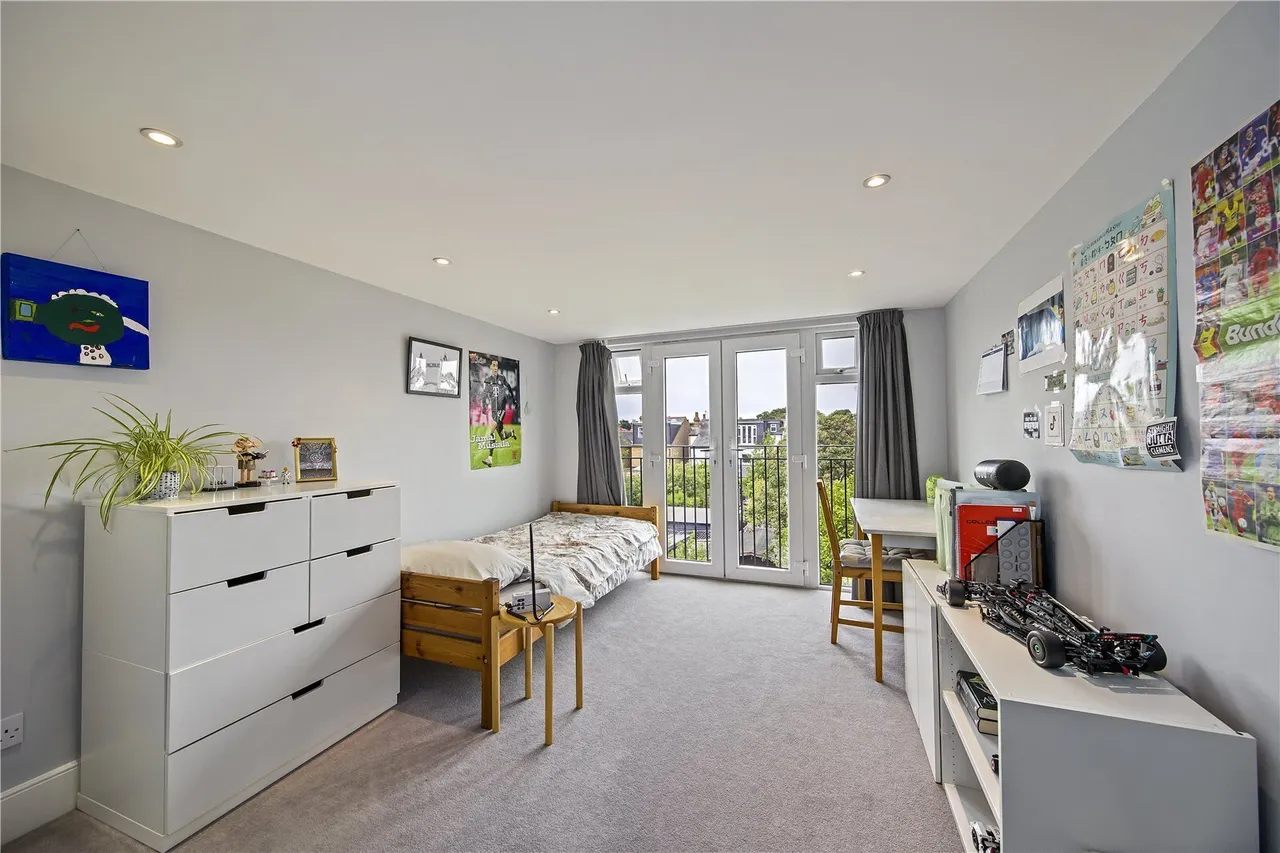 Atbara Road, Teddington, TW11, photo 13