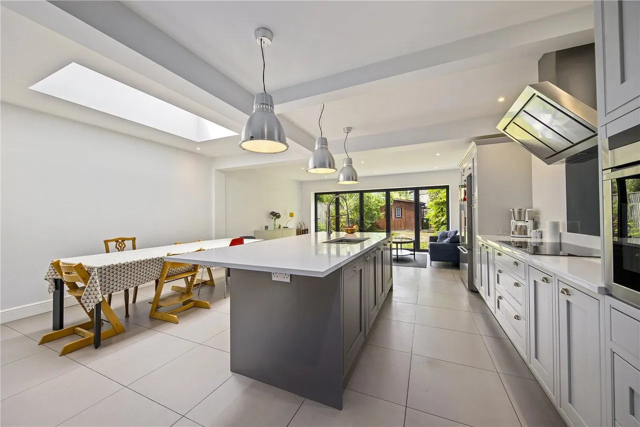 Atbara Road, Teddington, TW11, photo 2