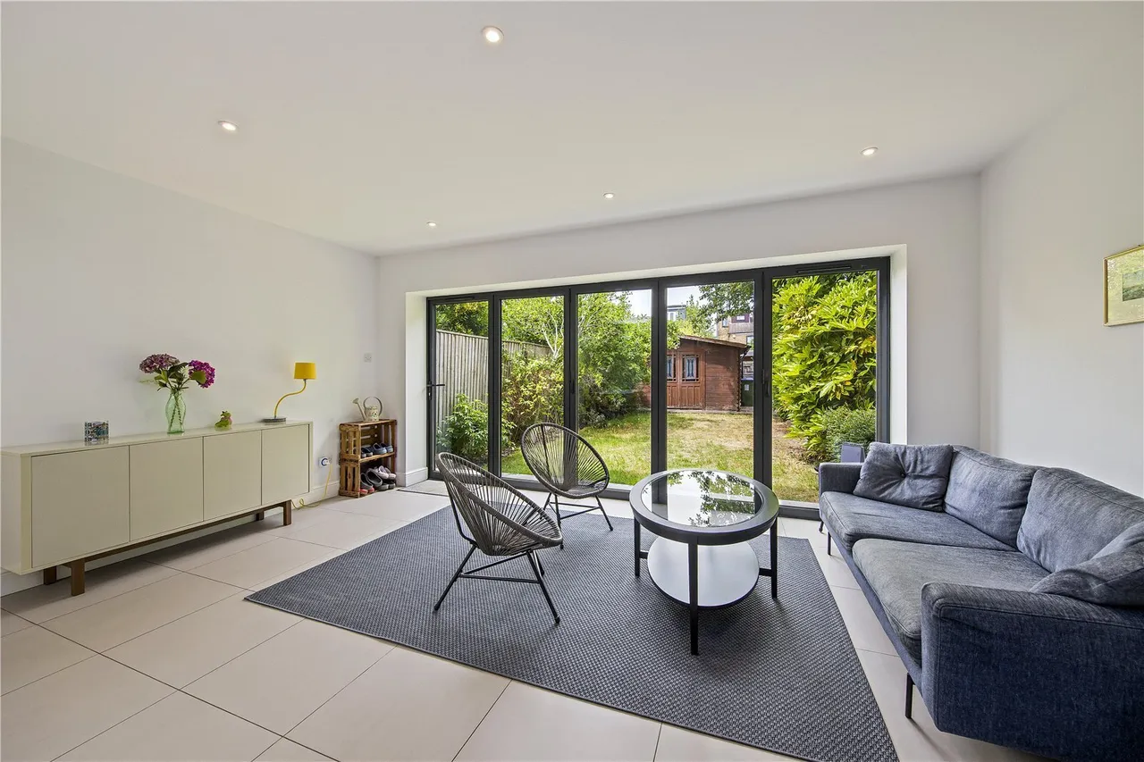 Atbara Road, Teddington, TW11, photo 4