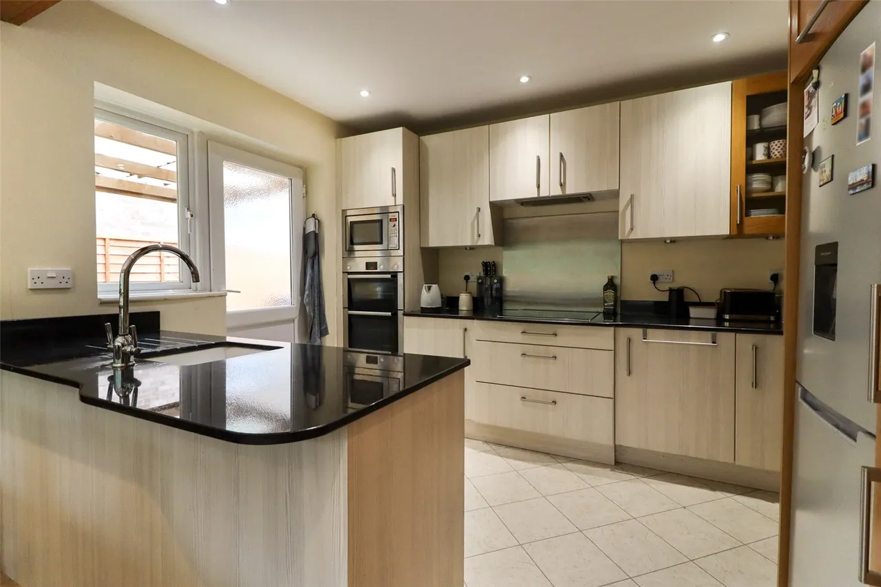 Abbots Close, Fleet, Hampshire, GU51 3RF, photo 2