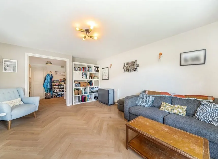 Earlston Grove, Homerton, E9, photo 5