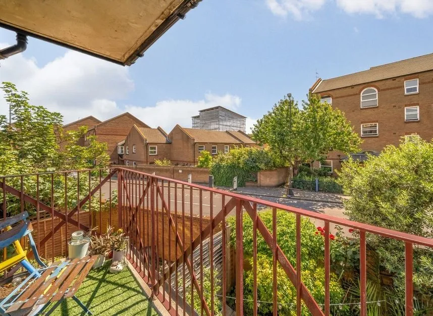 Earlston Grove, Homerton, E9, photo 4
