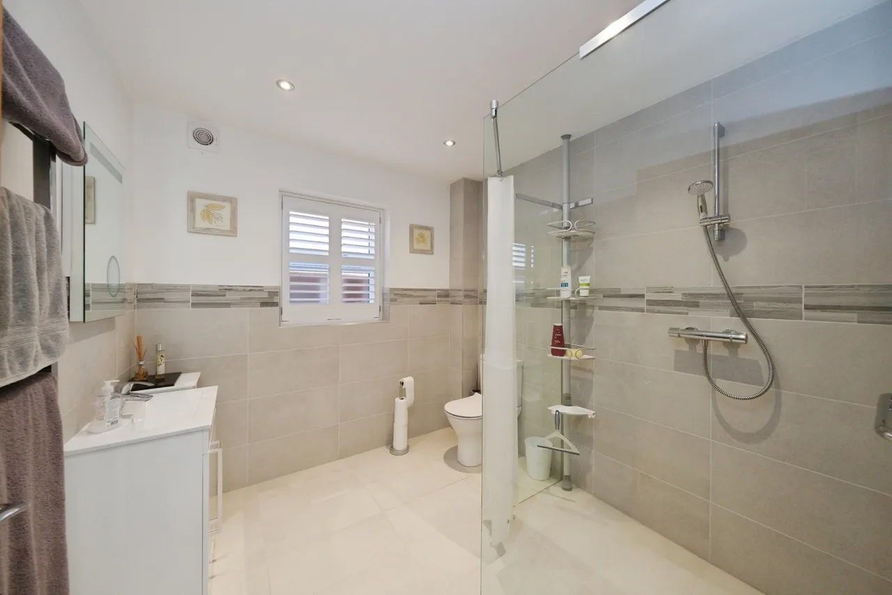 Brookside, Clipstone Village, NG21, photo 15