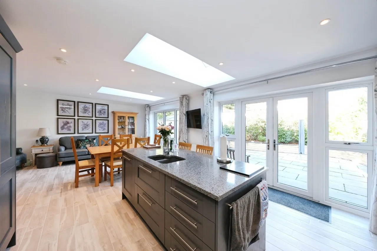 Brookside, Clipstone Village, NG21, photo 4
