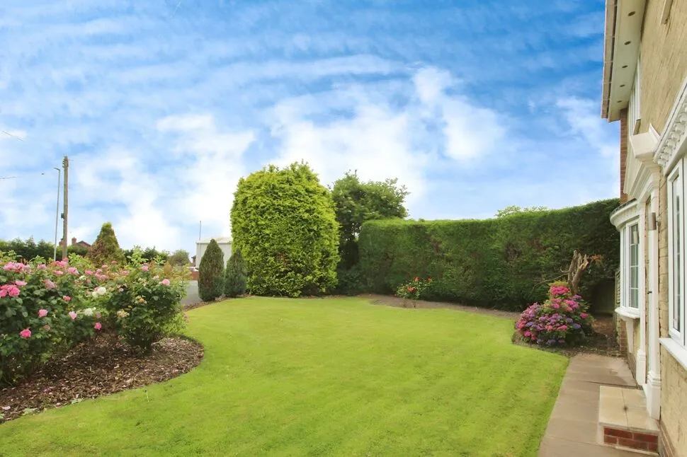 Potters Croft, Lofthouse, West Yorkshire, WF3, photo 2
