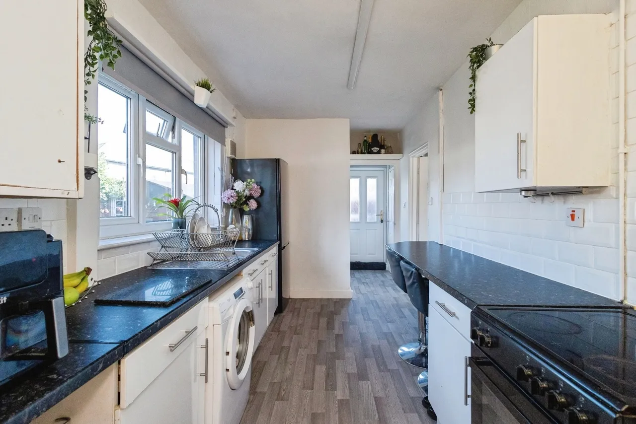 South Crescent, Manchester, Greater Manchester, M11, photo 6