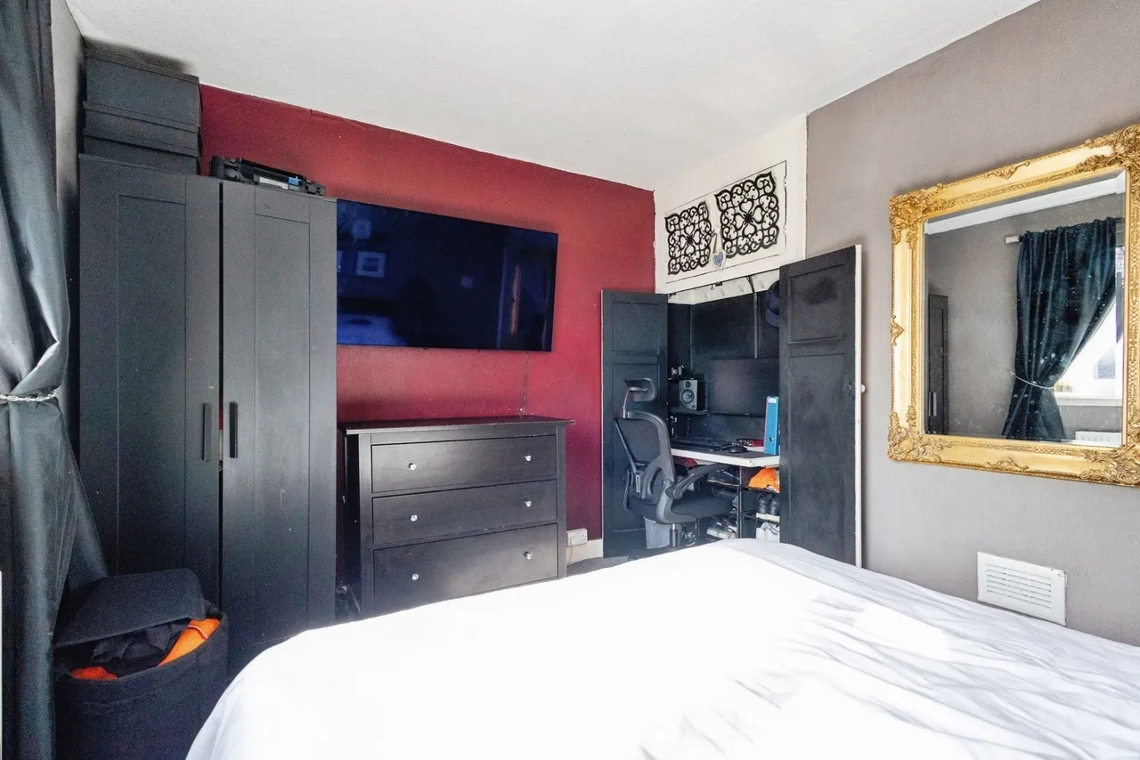 South Crescent, Manchester, Greater Manchester, M11, photo 9