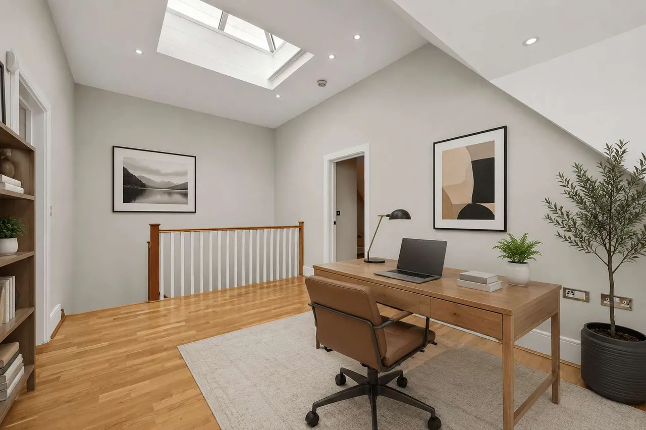 Oatlands Chase, Weybridge, Surrey, KT13 9RS, photo 9