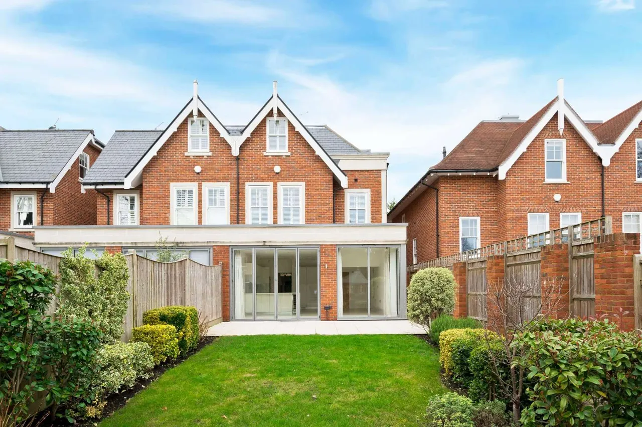 Oatlands Chase, Weybridge, Surrey, KT13 9RS, photo 4