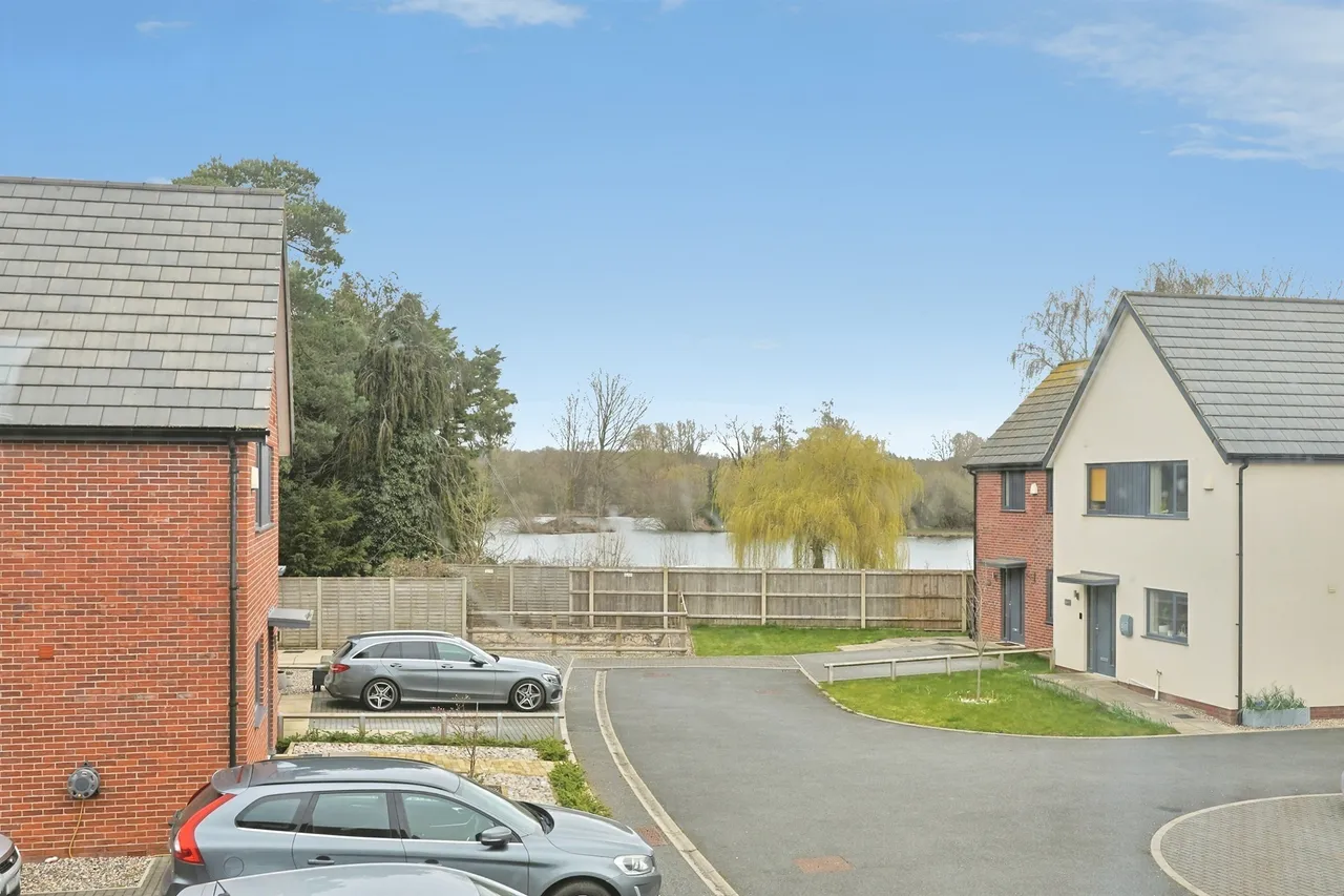 Bridge Close, Great Witchingham, Norwich, photo 2