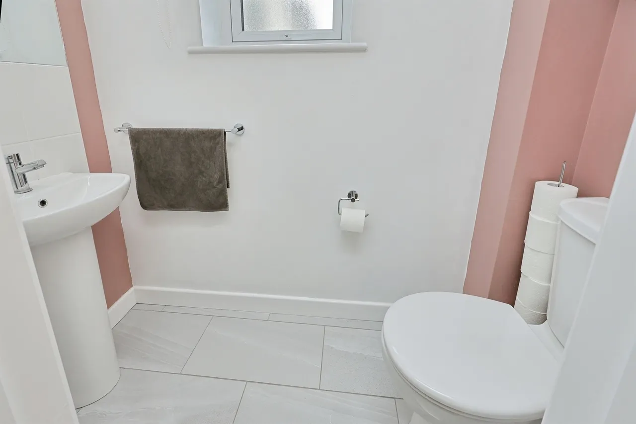 Bridge Close, Great Witchingham, Norwich, photo 8