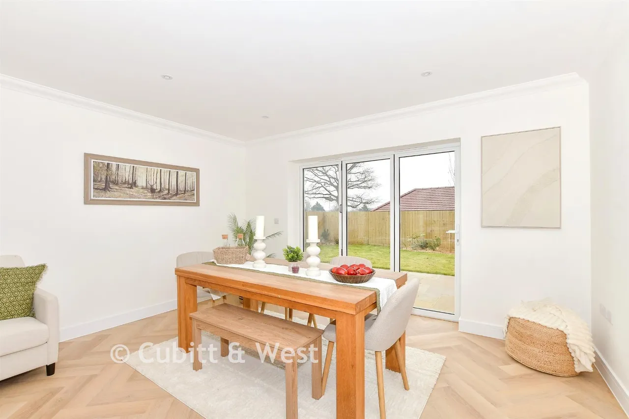 Lewes Road, The Orchards, TN22, photo 9
