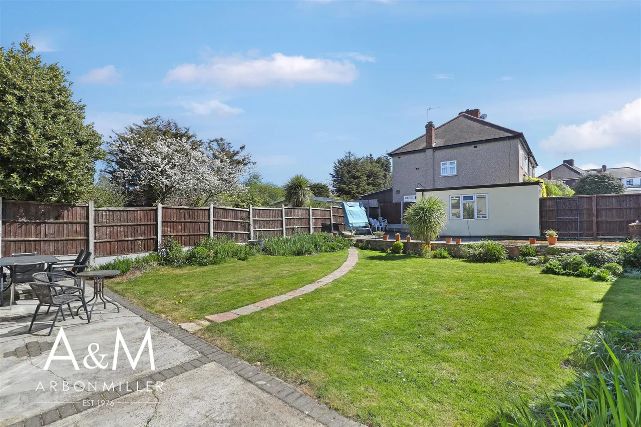 Marlands Road, Clayhall, Essex, Ilford, IG50JJ, photo 28