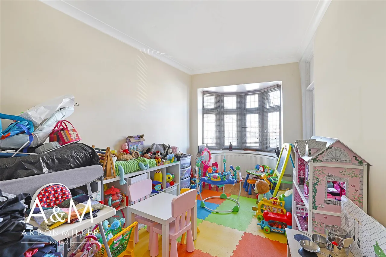 Marlands Road, Clayhall, Essex, Ilford, IG50JJ, photo 13
