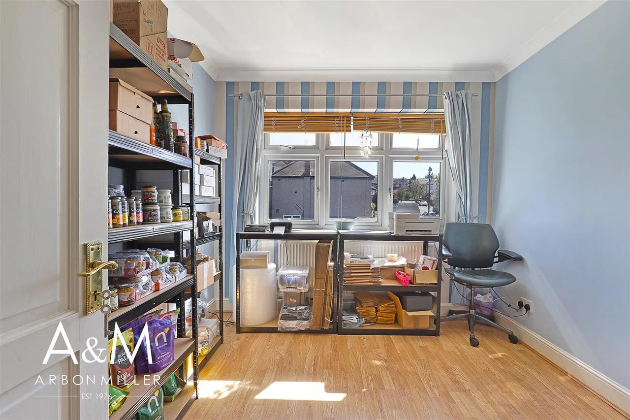 Marlands Road, Clayhall, Essex, Ilford, IG50JJ, photo 17
