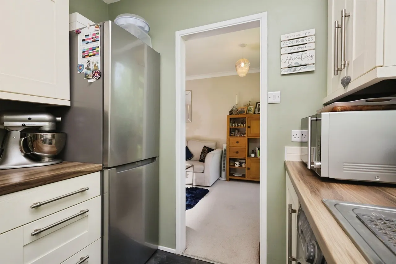 Woodcroft Drive, Eastbourne, photo 7