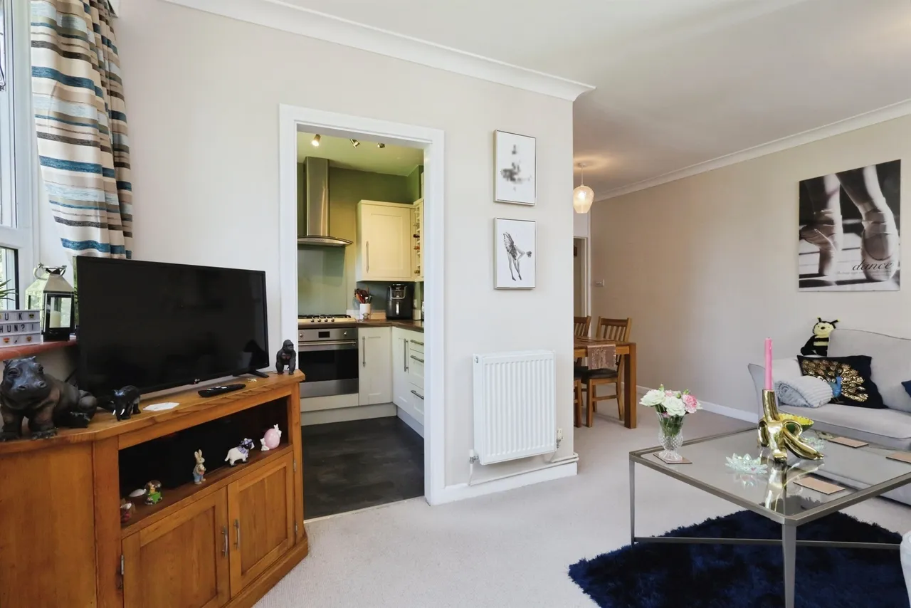 Woodcroft Drive, Eastbourne, photo 5