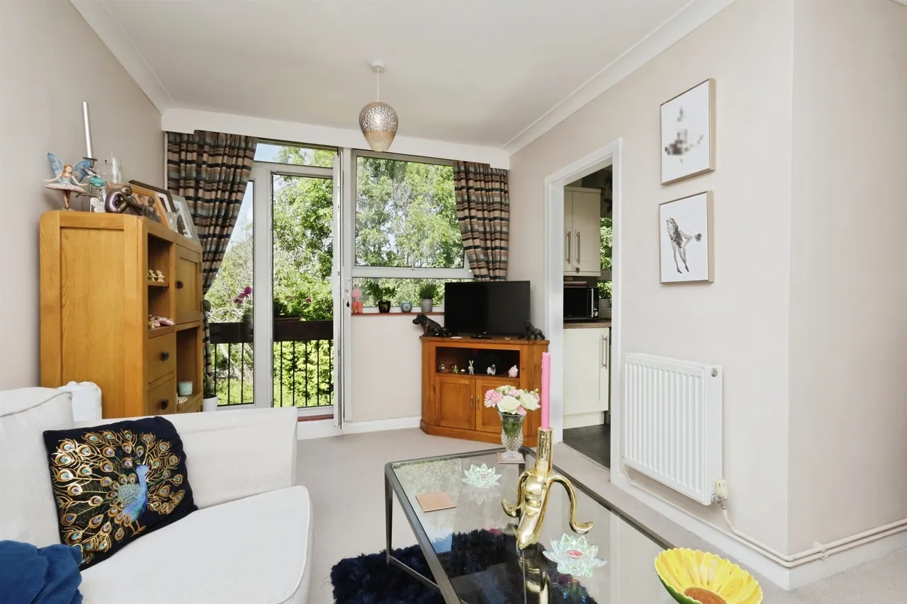 Woodcroft Drive, Eastbourne, photo 4