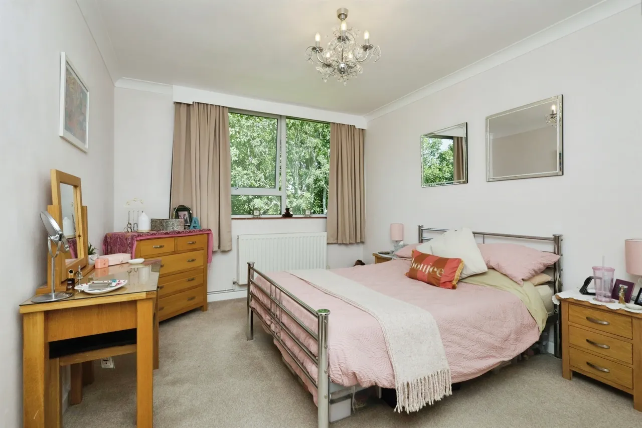 Woodcroft Drive, Eastbourne, photo 9