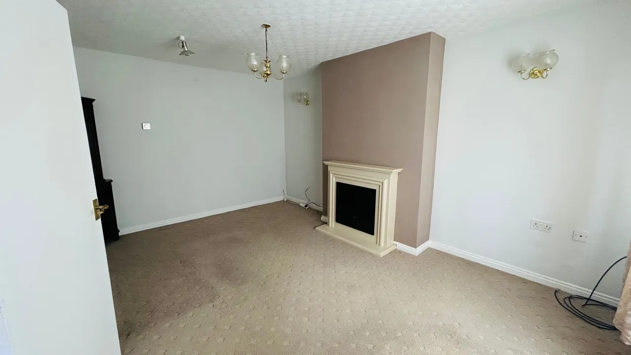Paris Place, Marton-In-Cleveland, TS7, photo 3
