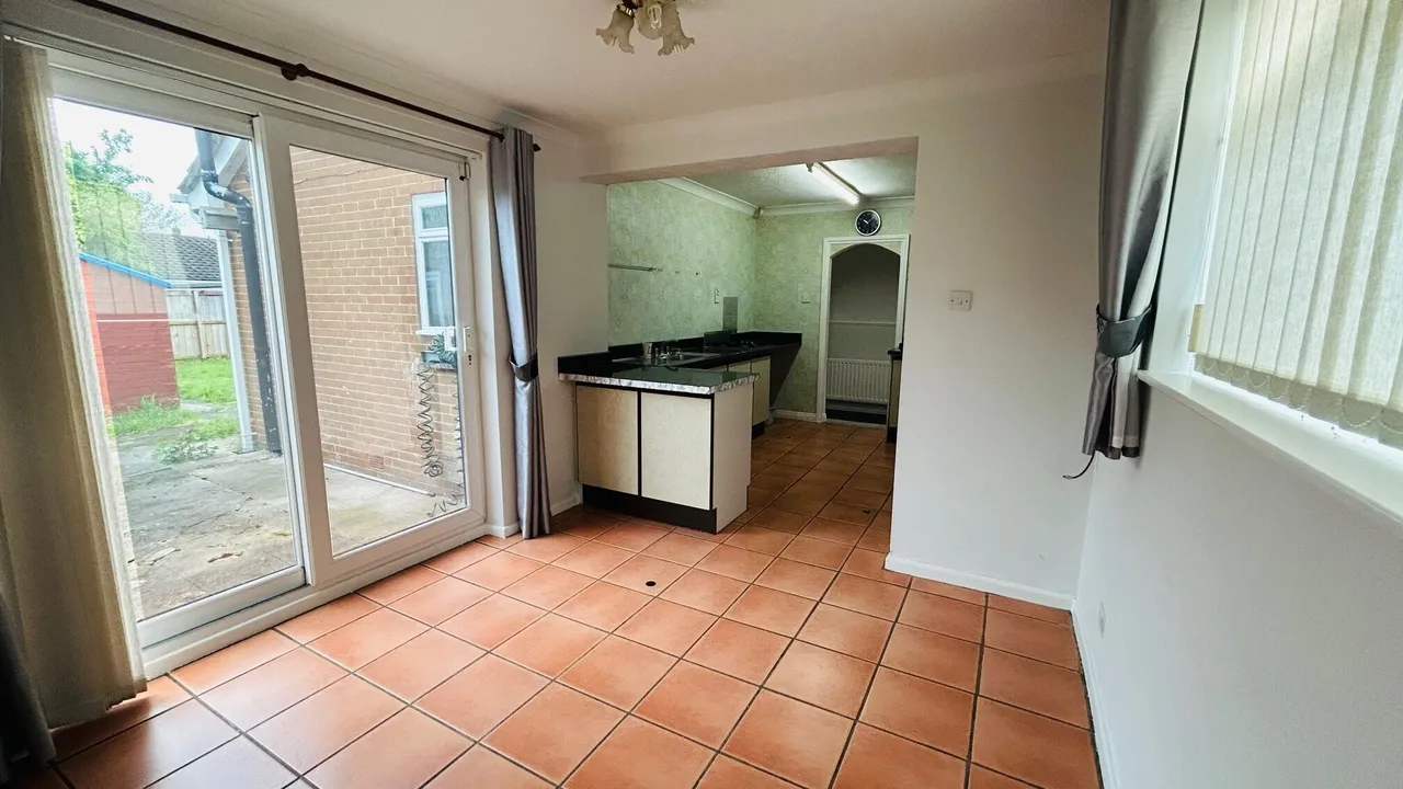 Paris Place, Marton-In-Cleveland, TS7, photo 4