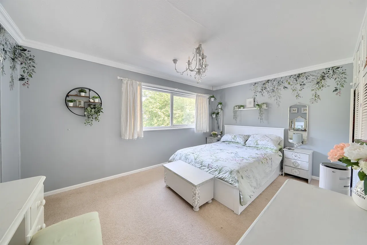 Meadowcroft, St. Albans, photo 7