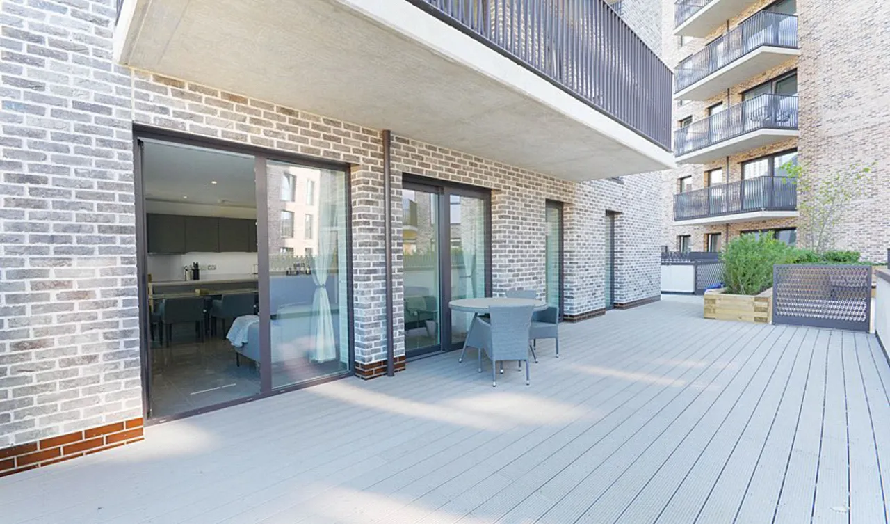 13 Elliston Apartments, 9 Glade Path, London, photo 4