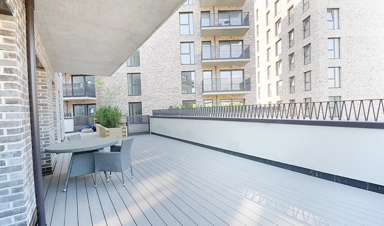 13 Elliston Apartments, 9 Glade Path, London, photo 9