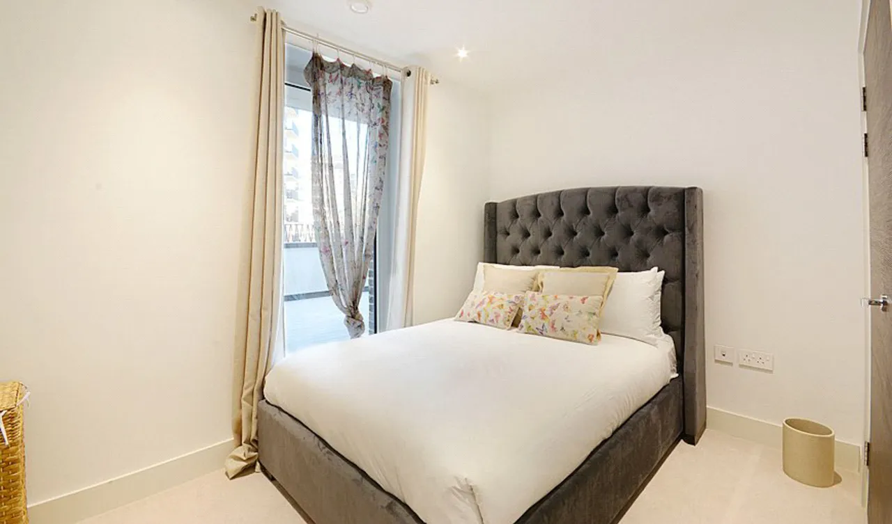 13 Elliston Apartments, 9 Glade Path, London, photo 6