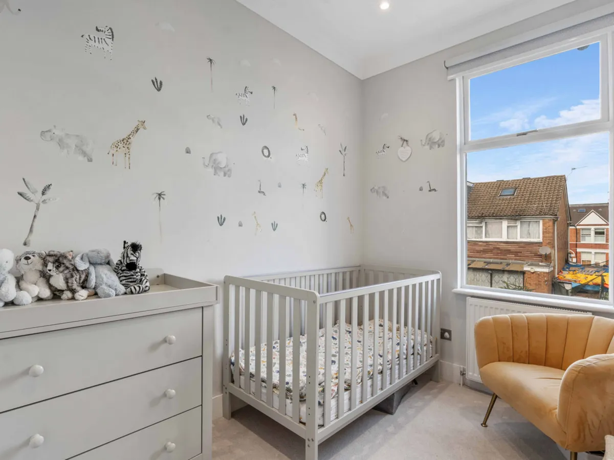 Ravensbury Road, London, SW18, photo 13