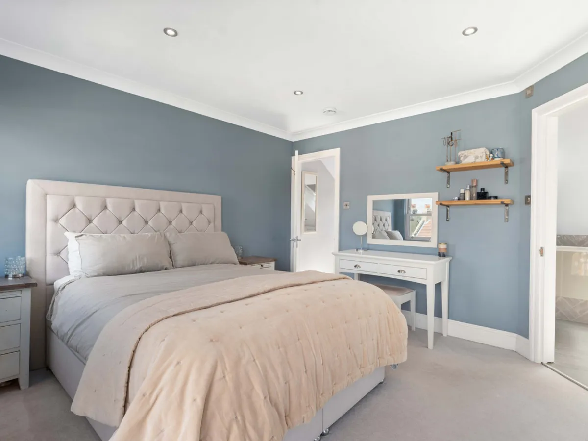 Ravensbury Road, London, SW18, photo 10