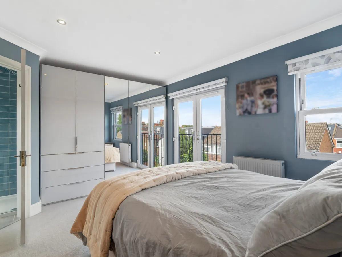 Ravensbury Road, London, SW18, photo 9